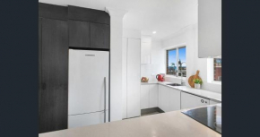 Ocean Court Holiday Unit